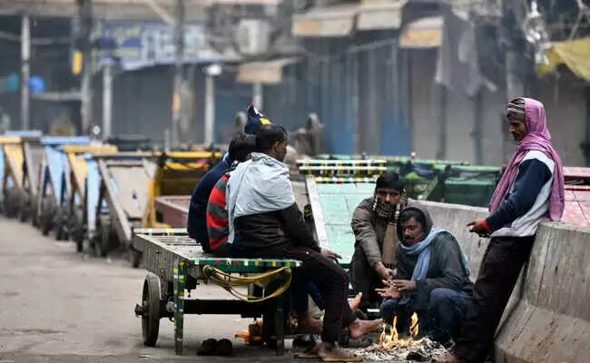 मौसम विभाग का अलर्ट: राजस्थान में पड़ेगी हाड़ कंपा देने वाली ठण्ड, 5 डिग्री तक लुढ़क सकता है पारा