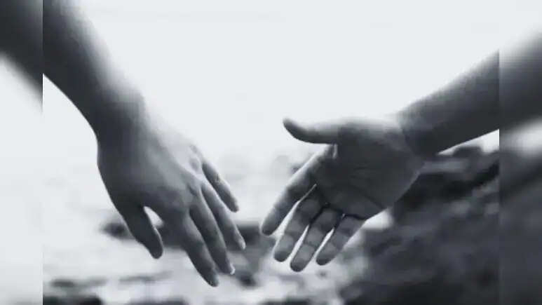 पत्नी की जुदाई का गम नहीं सह पाया पति, आधी रात को फांसी के फंदे से लटक गया