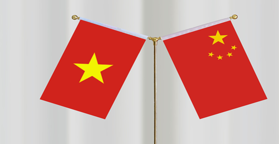 शी चिनफिंग ने वियतनामी कम्युनिस्ट पार्टी के महासचिव के विशेष दूत से मुलाकात की