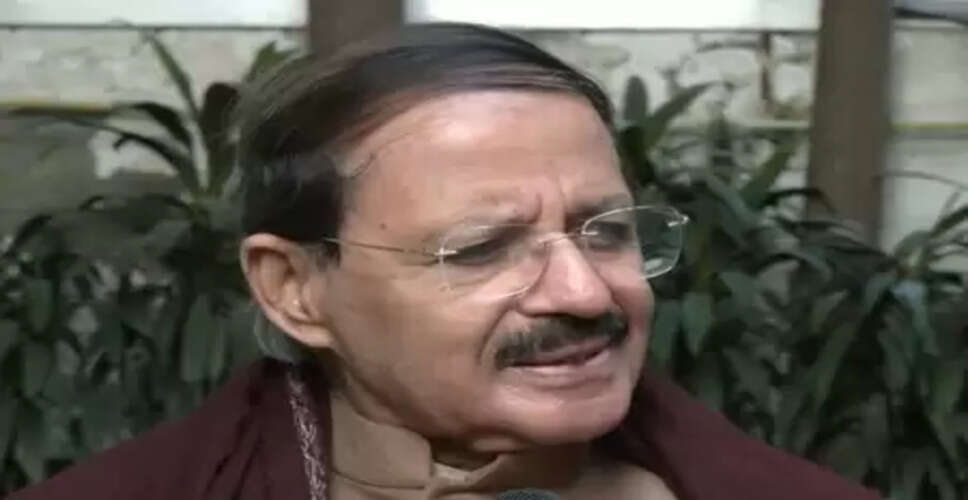 देश में राजनीति का स्तर बहुत गिर गया : कांग्रेस नेता राशिद अल्वी