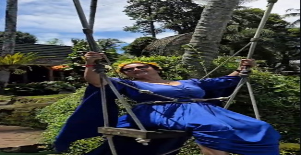 बाली के &lsquo;जंगल स्विंग&rsquo; पर झूलीं अभिनेत्री दिव्या दत्ता, बचपन की यादों को किया ताजा