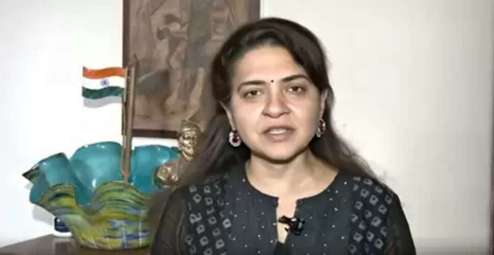 संजय राउत गंभीर विषयों की राजनीति नहीं समझते, केवल बयानबाजी करते हैं : शाइना एनसी