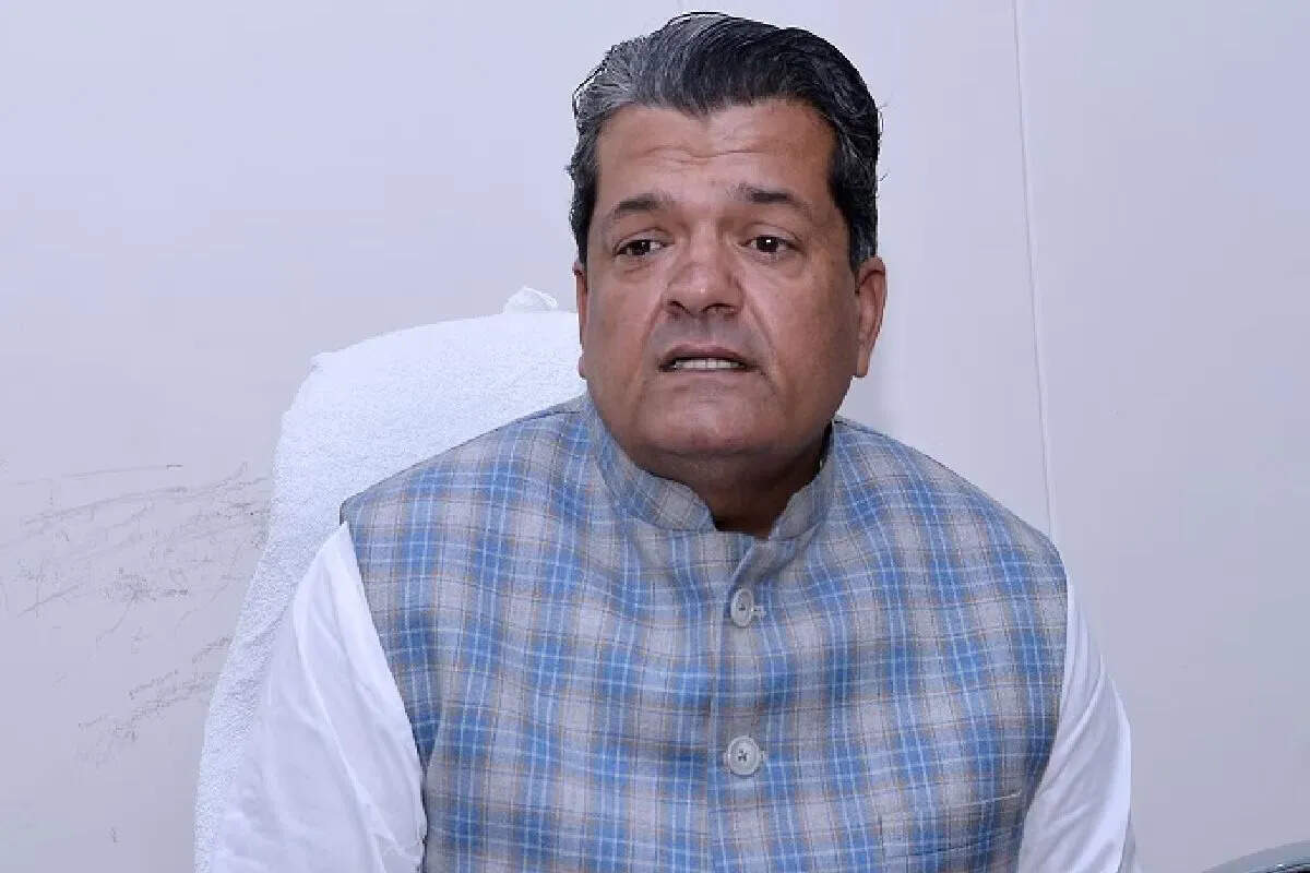 राजस्थान में एलपीजी आपूर्ति सामान्य, उपभोक्ताओं को घबराने की जरूरत नहीं: मंत्री सुमित गोदारा