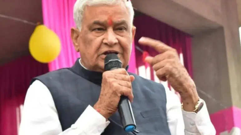 किरोड़ी लाल की अधिकारियों को लताड़, कहा- अगर किसानों को समय पर बिजली नहीं मिली तो कार्रवाई