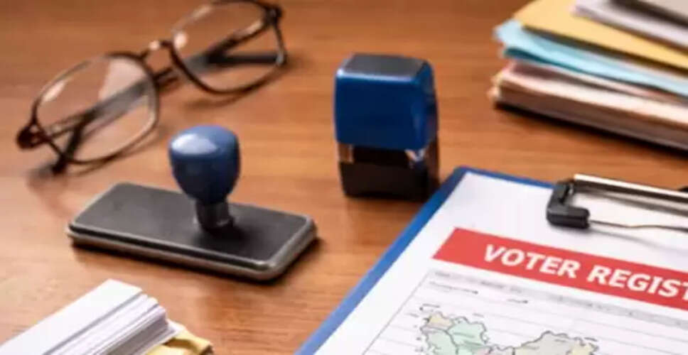 एसआईआर: पश्चिम बंगाल में 'तार्किक विसंगति' के लिए बीएलओ ने पत्नी को नोटिस भेजा