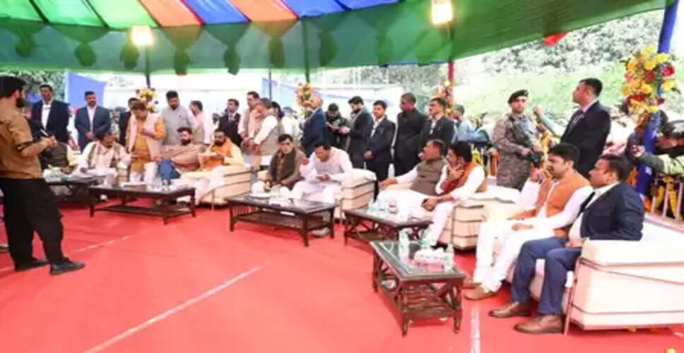 चिराग पासवान के दही-चूड़ा भोज में शामिल हुए भाजपा के दिग्गज