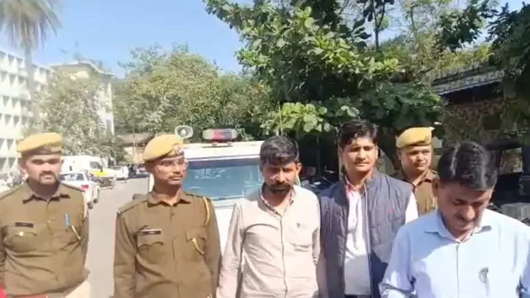 वन रक्षक भर्ती पेपर लीक के मास्टरमाइंड को बांसवाड़ा लाया गया, पूछताछ में कबूले ये 4 नाम