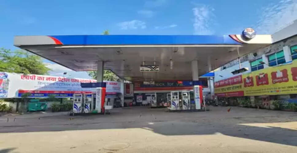 मणिपुर: बम धमकी के विरोध में इंफाल के सभी पेट्रोल पंप बंद, आम जनता परेशान