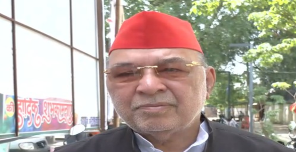 रविदास मेहरोत्रा ने सांसद जावेद अली के बयान से झाड़ा पल्ला, बोले-सपा सभी धर्मों का करती है सम्मान