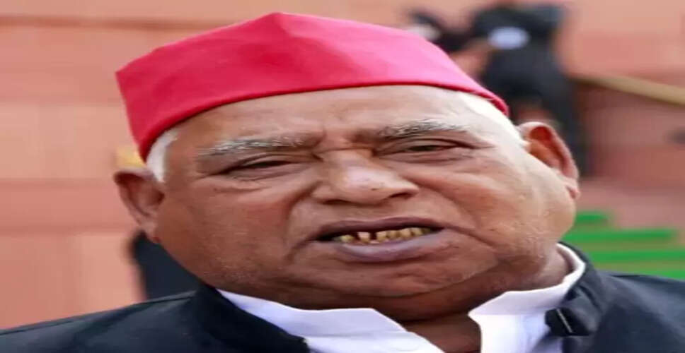 गांधी परिवार से परेशानी की वजह से केंद्र सरकार बदल रही मनरेगा का नाम: सपा सांसद अवधेश प्रसाद