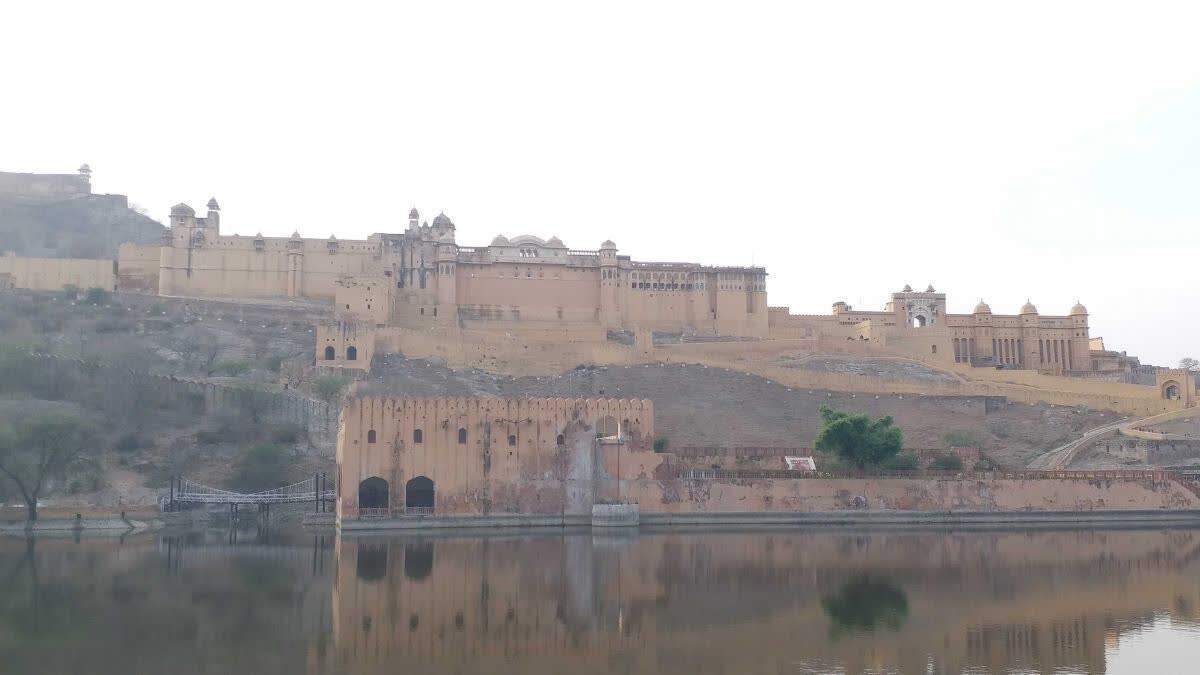 यूनेस्को की विश्व धरोहर सूची में शामिल हैं जयपुर का आमेर किला और जंतर-मंतर, जानिए इनकी खासियत