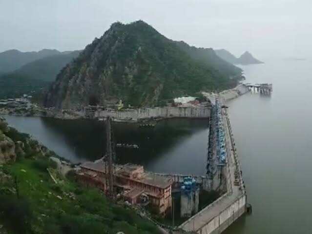 इंदिरा गांधी नहर का नाम बदलने की मांग क्यों उठी? जानिए महाराजा गंगा सिंह से जुड़ा इतिहास