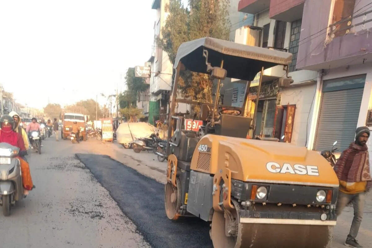 यूटिलिटी कार्यों से क्षतिग्रस्त सड़कों को मिली नई राह, मरम्मत कार्य पूरे