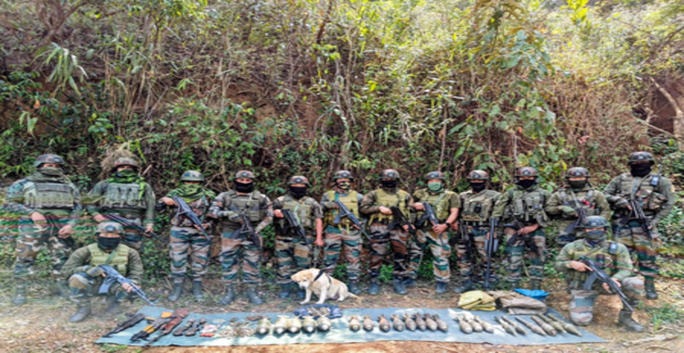 असम राइफल्स का मणिपुर के कामजोंग में बड़ा ऑपरेशन, हथियारों और विस्फोटकों का जखीरा बरामद