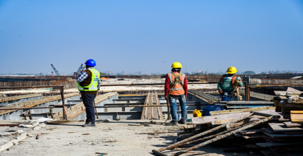 महाराष्ट्र में श्रमिकों के लिए बदले काम के घंटे, सरकार ने जारी की एसओपी