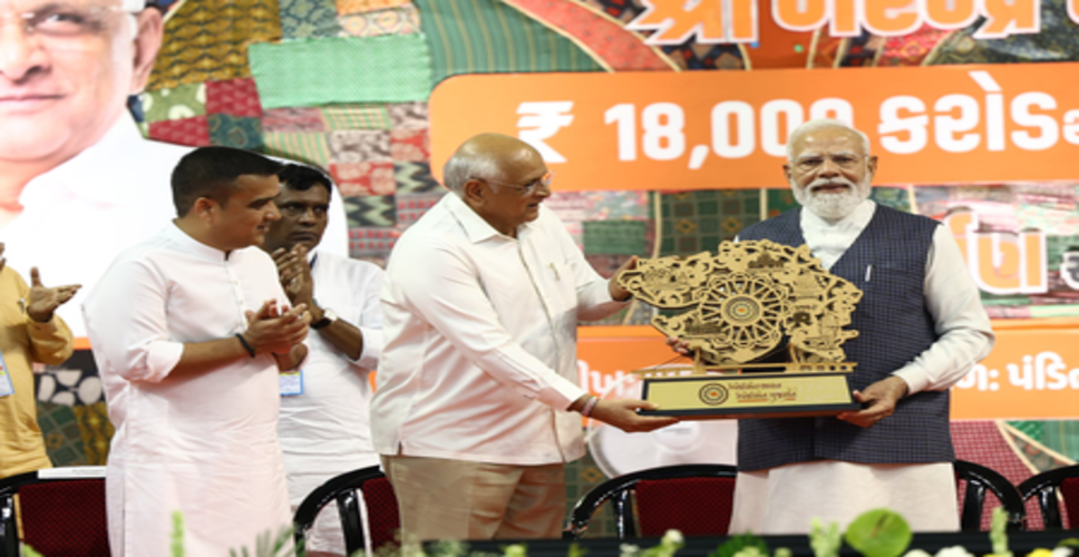 पीएम मोदी के कार्यकाल के 12 वर्ष पूरे होने पर सीएम भूपेंद्र पटेल ने पत्र लिखकर दी बधाई