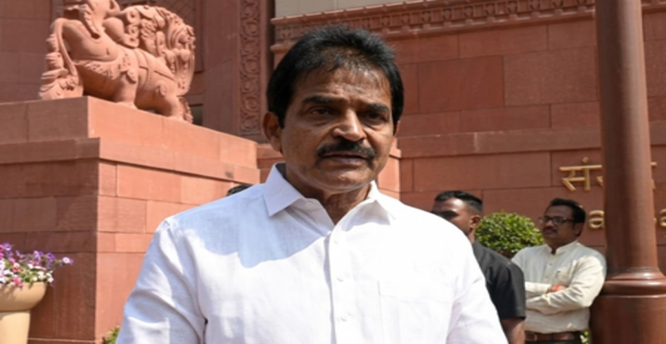 संसद में मध्य पूर्व संकट और बढ़ती ईंधन कीमतों पर चर्चा की मांग तेज, विपक्ष ने सरकार से जवाब मांगा