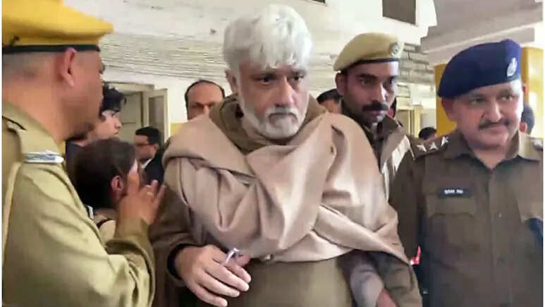 विक्रम भट्ट की कानूनी 'स्क्रिप्ट' राजस्थान हाईकोर्ट में फ्लॉप, FIR पर पुलिस जांच जारी