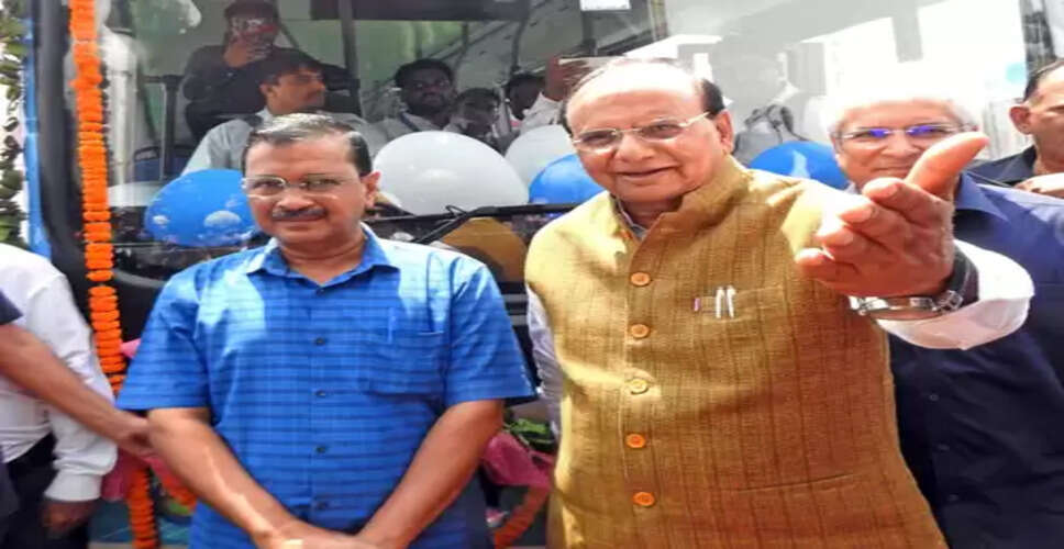 वायु प्रदूषण पर एलजी ने लिखी केजरीवाल को चिट्ठी, बोले-आपके कारण दिल्ली भयानक आपदा से गुजर रही