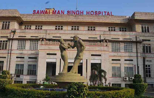 सवाई मानसिंह मेडिकल कॉलेज में महिला फैकल्टी ने प्रोफेसर पर लगाए छेड़छाड़ के आरोप, फुटेज में जानें जांच रिपोर्ट सौंपे जाने के बाद मामला उजागर