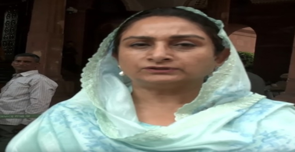 पंजाब सरकार भी पेट्रोल-डीजल पर एक्साइज ड्यूटी में कटौती करे: हरसिमरत कौर बादल