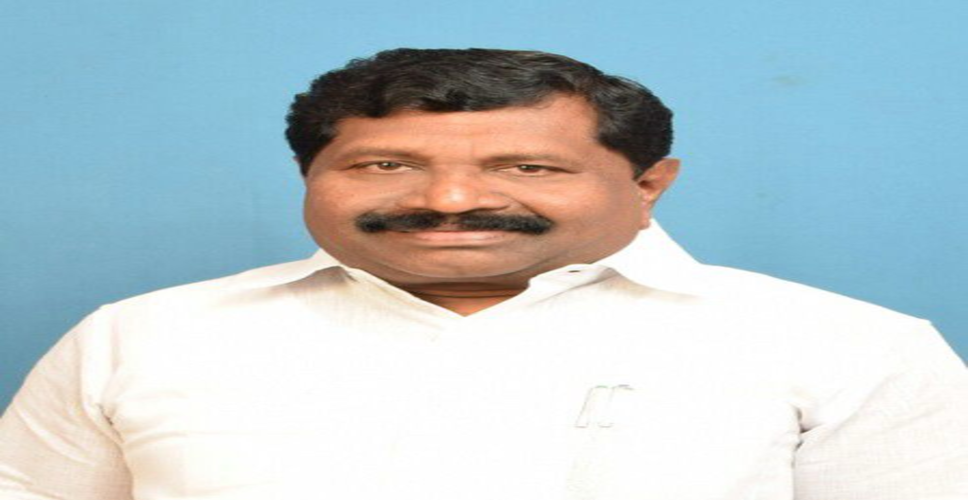 'मल्टी-लेयर सुरक्षा के बावजूद सीएम विजय के लिए निजी अंगरक्षक क्यों?', एआईएडीएमके नेता का सवाल