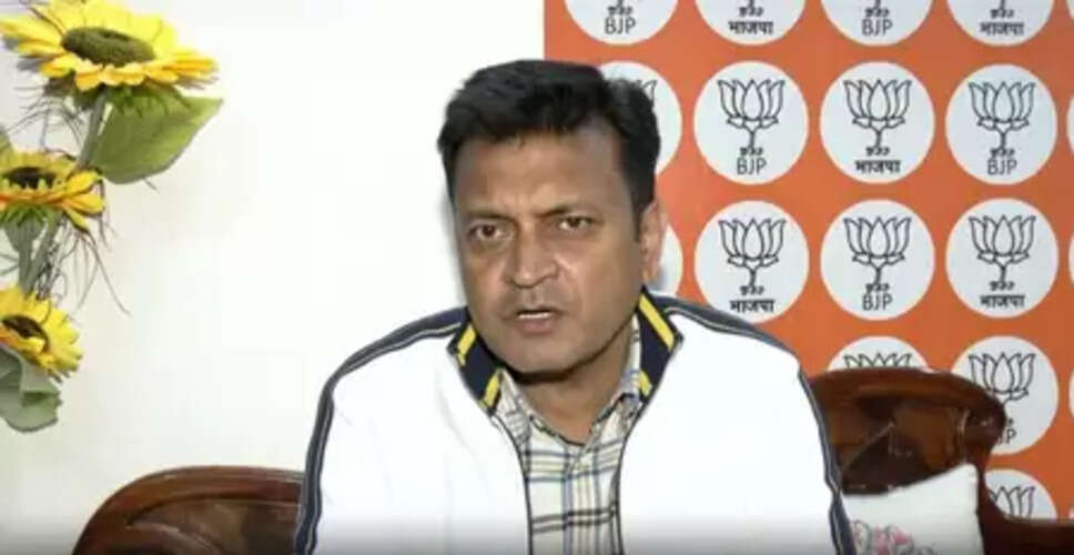 एक विशेष प्रकार के 'मेमोरी लॉस' से जूझ रहे राहुल गांधी: अजय आलोक