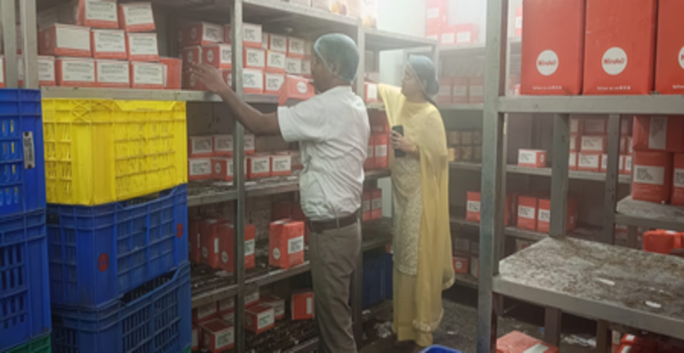 खाद्य सुरक्षा विभाग का बड़ा अभियान, गौतमबुद्धनगर में 8 खाद्य पदार्थों के नमूने जांच के लिए भेजे