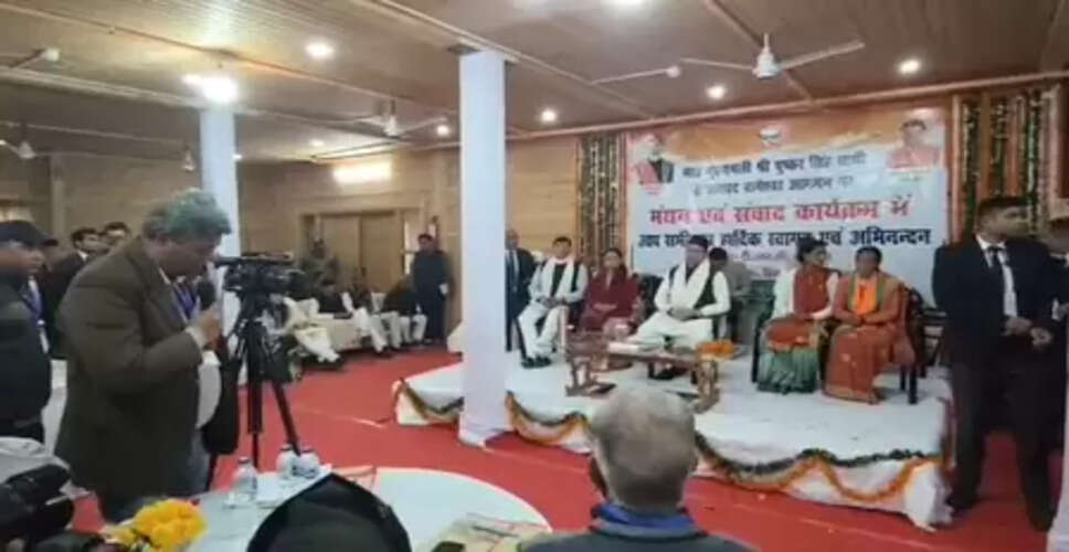 बागेश्वर में रोजगार सृजन की नई पहल, उद्यमी ने सीएम धामी के समक्ष रखे सुझाव