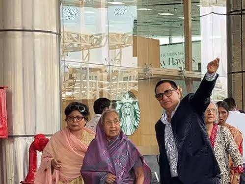चार्टर प्लेन से जयपुर पहुंचीं निर्मला बिरला, परिवार के अन्य सदस्य भी साथ; वीडियो में जाने शहर से पुराने जुड़ाव ने बढ़ाई हलचल