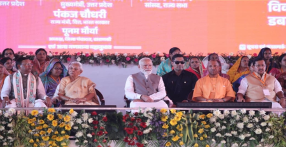 काशी में महिला शक्ति का प्रदर्शन: 'आधी आबादी&rsquo; के भीतर विपक्ष के खिलाफ आक्रोश: सीएम योगी