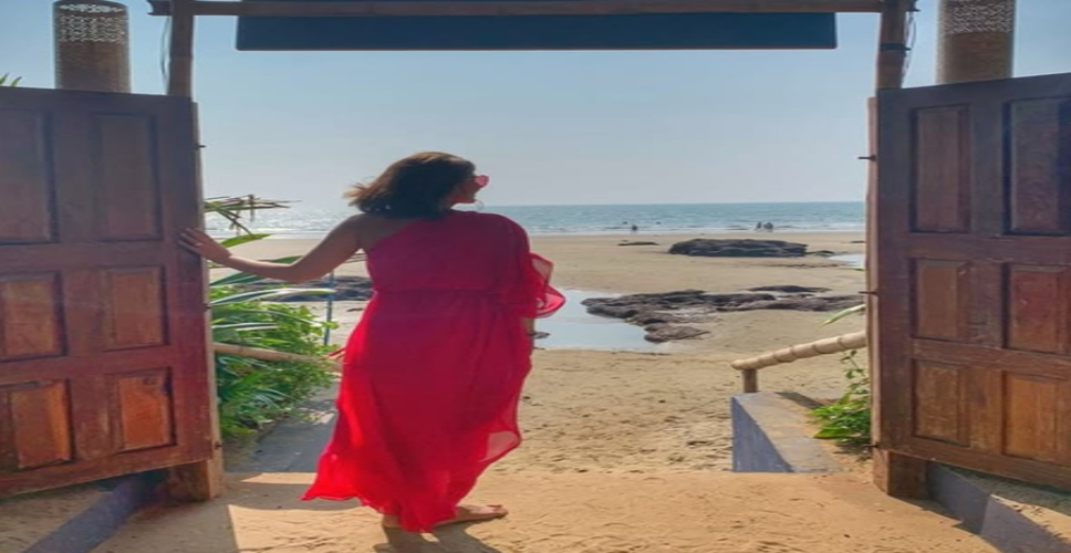 50 की उम्र में लीसा रे ने बदली 'बीच बॉडी' की परिभाषा, बोलीं- 'अब मंजूरी नहीं, आजादी जरूरी'