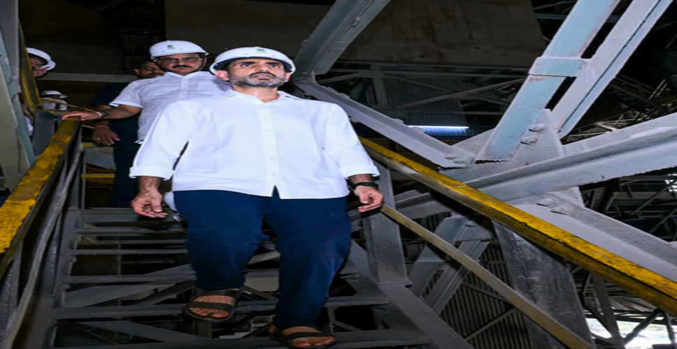 आंध्र प्रदेश: मंत्री नारा लोकेश ने सैटेलाइट कंपनी को अनंतपुर आने का न्योता दिया