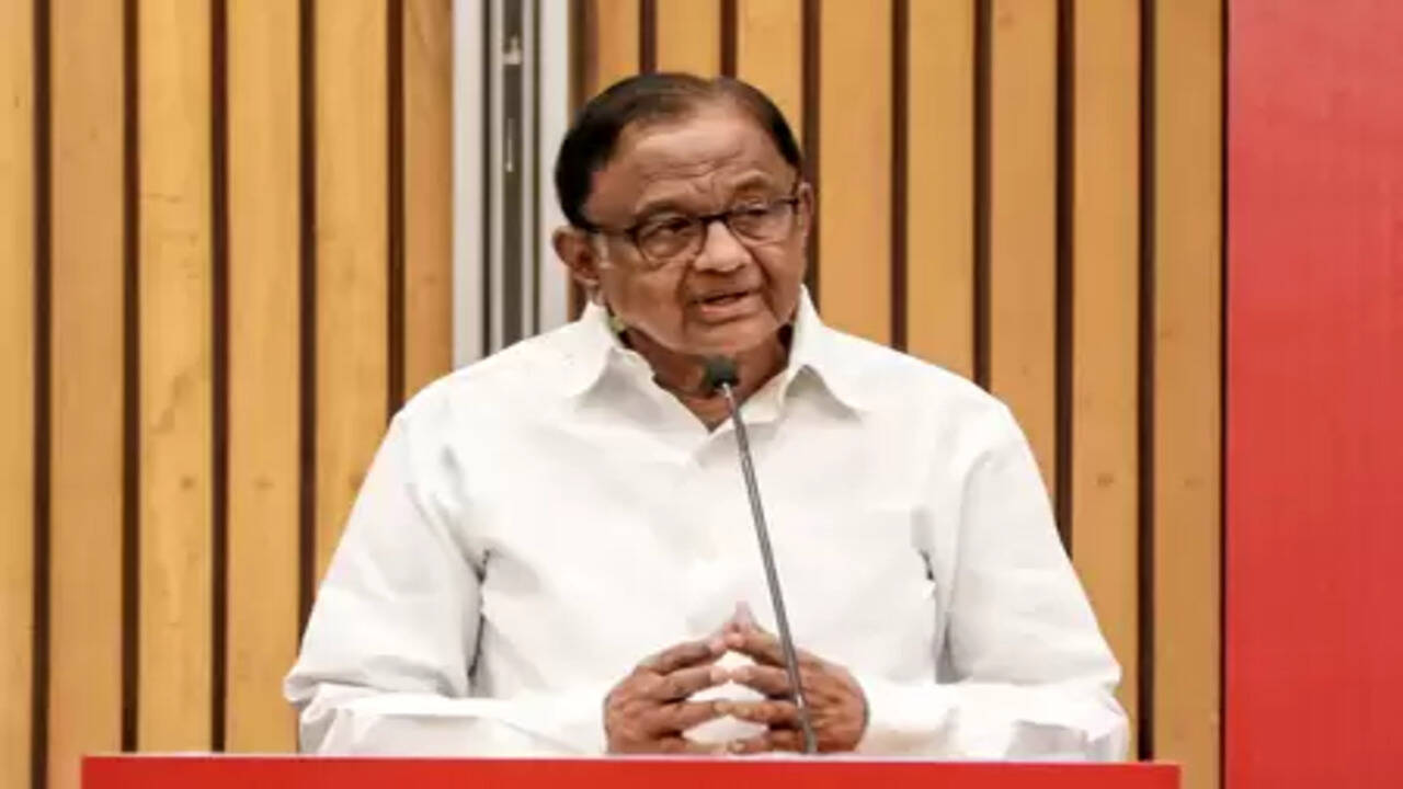 'नितिन नवीन और अतुल लिमये की टिप्पणी को याद रखे जेन-जी', भागवत की छात्रों से मुलाकात पर बोले पी चिदबंरम