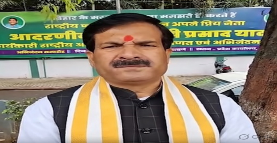 मध्य पूर्व तनाव के कारण देश में गैस की किल्लत सरकार की नाकामी : मृत्युंजय तिवारी