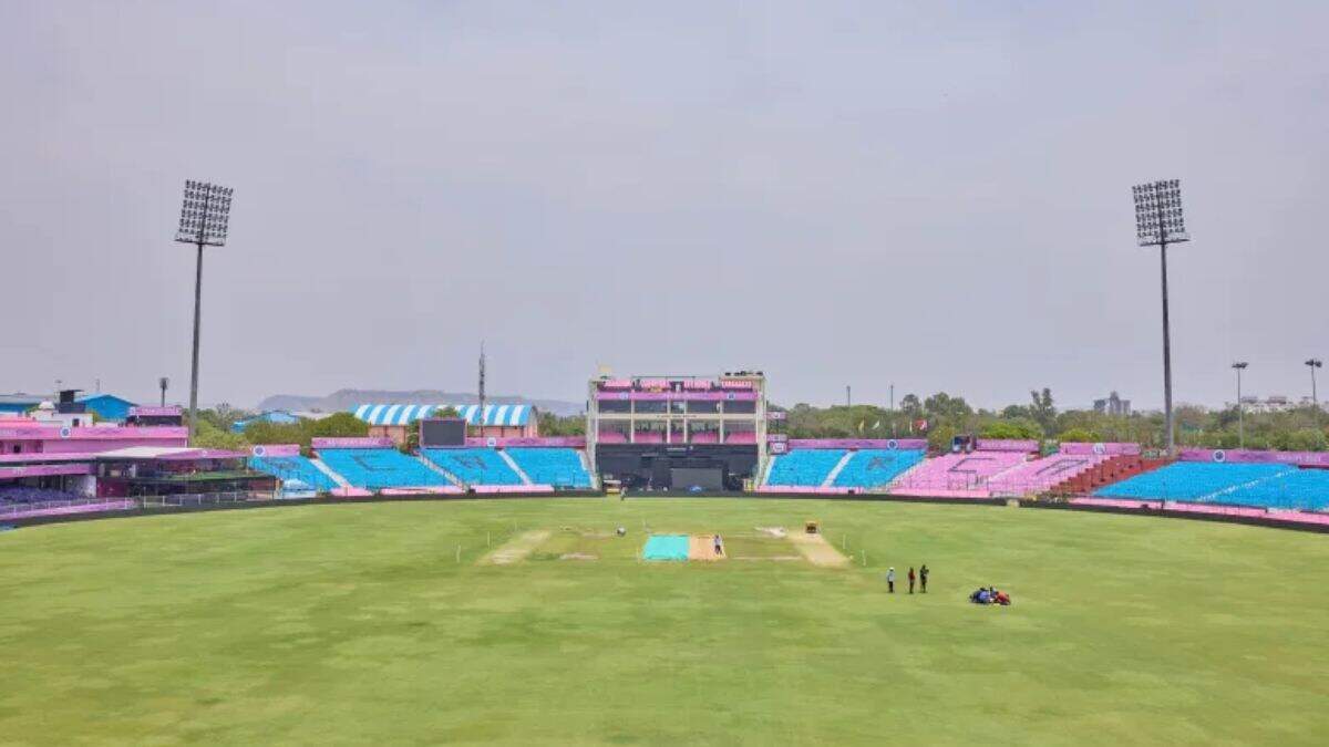 जयपुर चौगान स्टेडियम में क्रिकेट मैच के बाद विवाद हिंसक झड़प में बदला, युवक पर मारपीट का आरोप, वीडियो में देंखे पुलिस जांच में जुटी