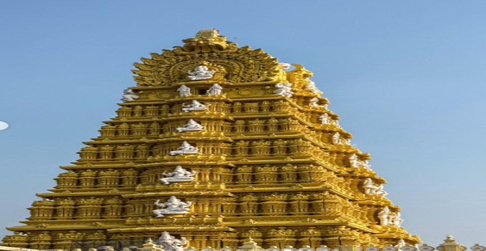 श्री चामुंडेश्वरी मंदिर पहुंचीं मन्नारा चोपड़ा, महिषासुर वध की कथा से जुड़ा है इतिहास