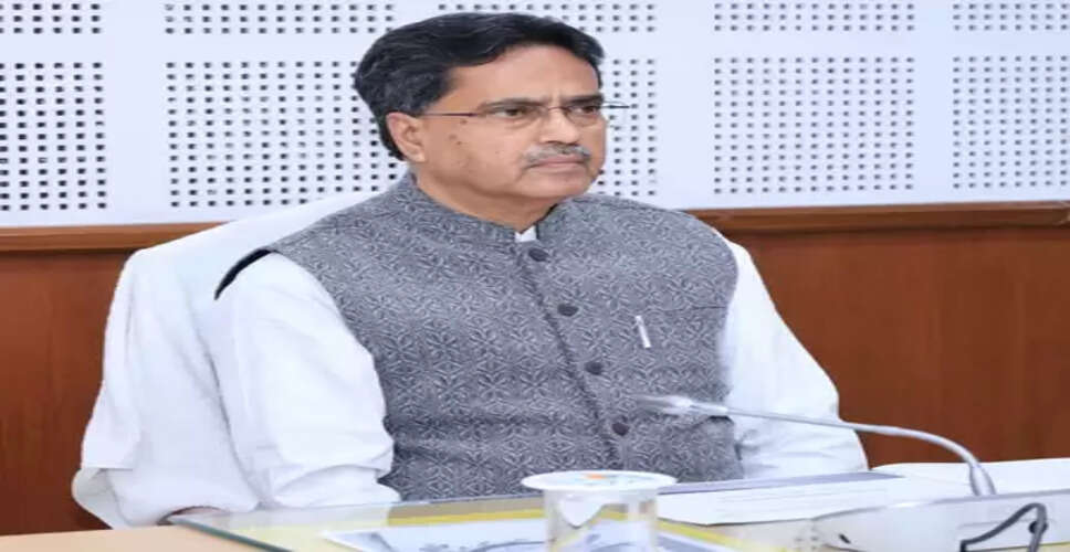 त्रिपुरा के मुख्यमंत्री साहा ने स्थानीय कच्चे माल से उद्योग बढ़ाने पर दिया जोर