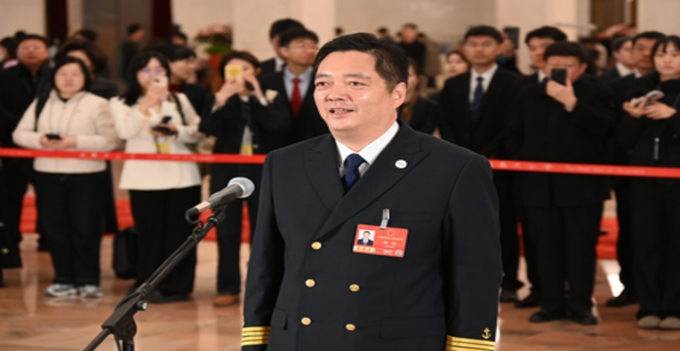 चीन के पास दुनिया का सबसे बड़ा शिपिंग बेड़ा और प्रमुख बंदरगाह समूह है