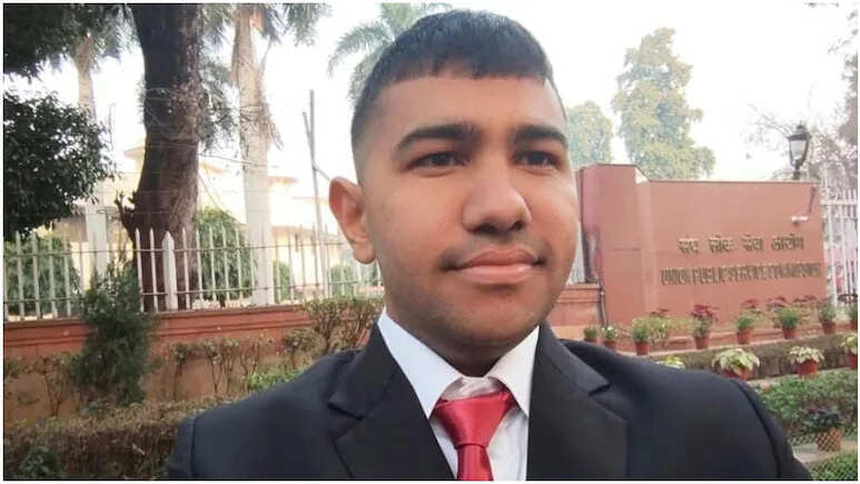 राजस्थान के बानसूर में 'फर्जी IAS' का खेल बेनकाब, QR कोड ने खोल दी पोल