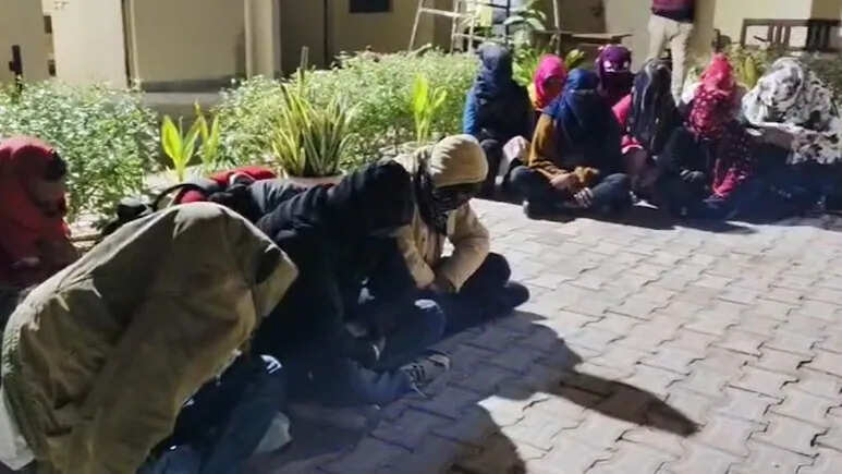 नेशनल हाईवे पर चल रहे दो स्पा सेंटरों पर छापा, 8 लड़कियां समेत 13 गिरफ्तार