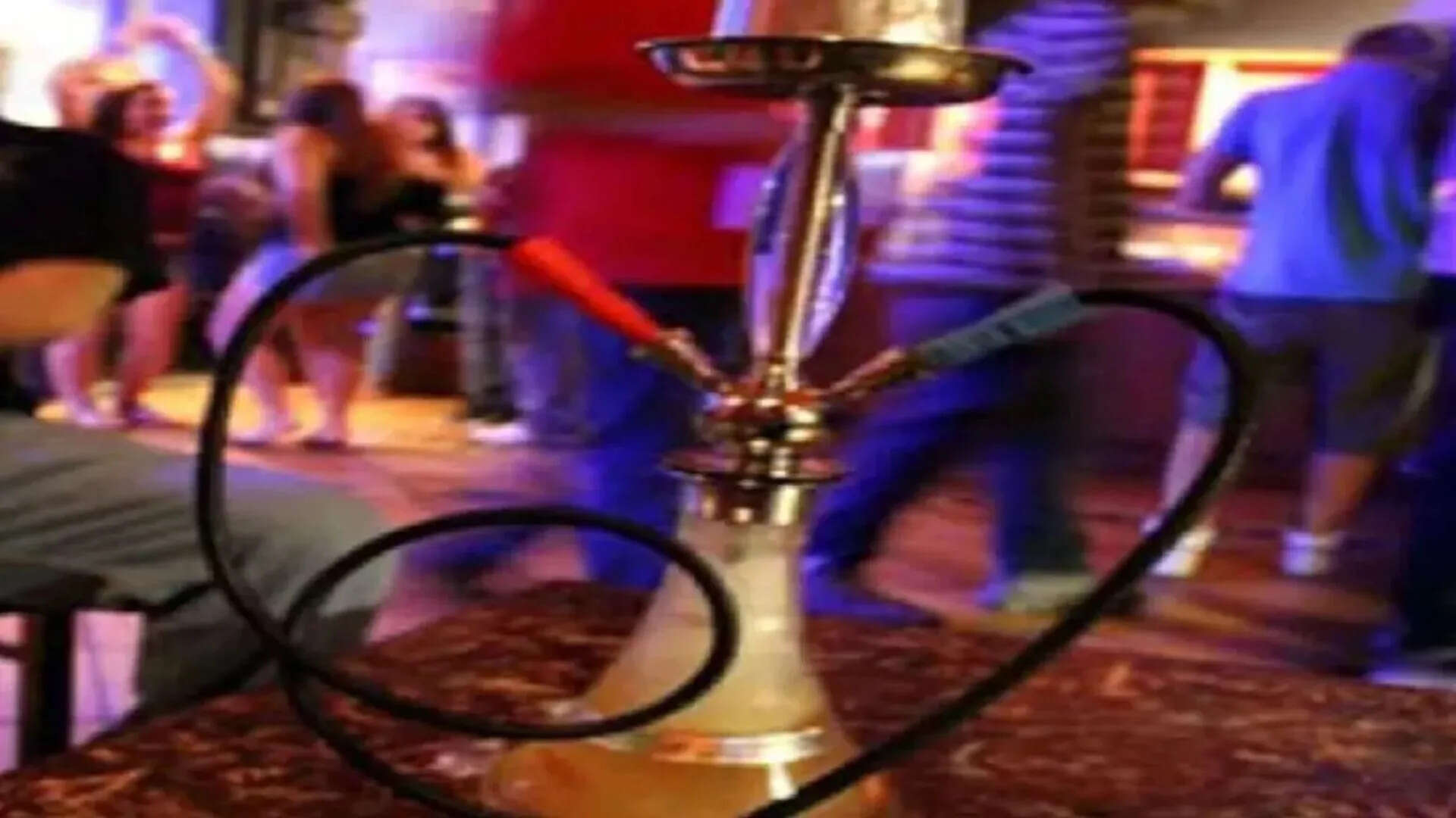 जयपुर में अवैध हुक्का बारों पर पुलिस की बड़ी कार्रवाई, वीडियो में देखें 3 गिरफ्तार, कई चालान