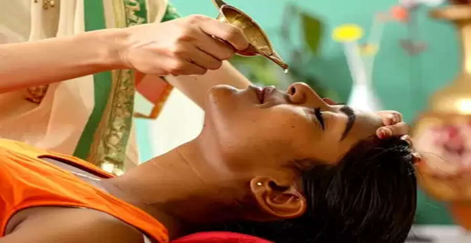 माइग्रेन से तनाव तक, सिर के रोगों का सर्वोत्तम उपचार है नस्य कर्म, जानें सही विधि और समय