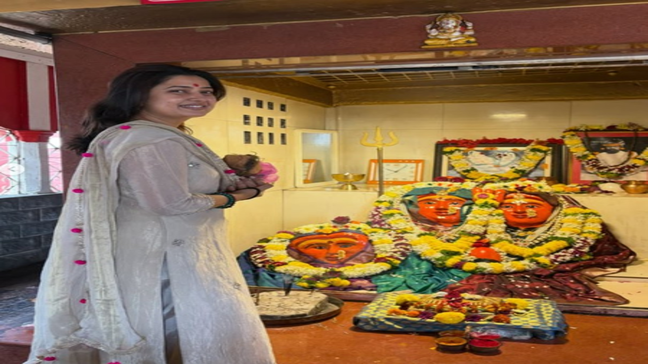अभिनेत्री प्राजक्ता माली ने अपनाई वीगन लाइफस्टाइल, मंदिर में आशीर्वाद लेकर सुनाया फैसला