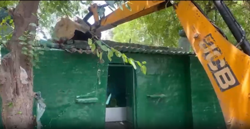 अवैध निर्माण कराने वालों पर दर्ज होगी एफआईआर, अवैध मजार ध्वस्त: डीसीपी ग्रामीण