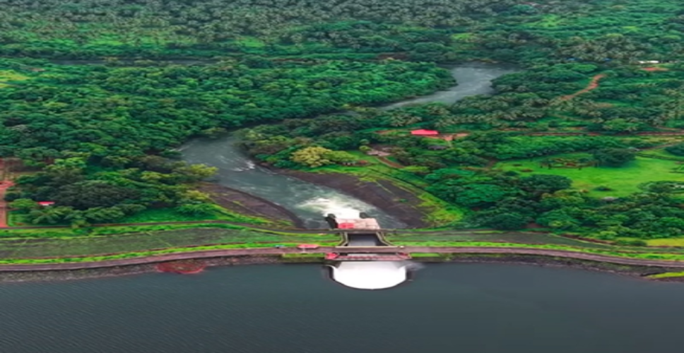 सलाउलिम बांध: सिर्फ समंदर ही नहीं, 'रंगीन सिंक होल' के लिए फेमस है गोवा, शांति और सुकून का मिलता है अनुभव