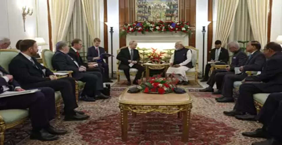 पीएम मोदी का रूस को खास तोहफा, 30 दिनों के लिए मिलेगा भारत का फ्री ई-टूरिस्ट वीजा