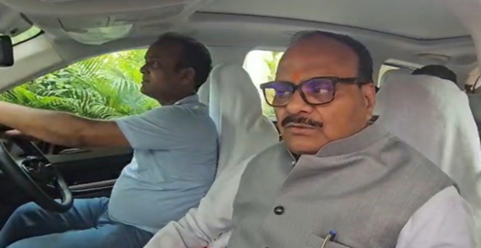 भाजपा नेताओं ने सीएम योगी को जन्मदिन पर दी बधाई, पीएम मोदी को बताया दुनिया का लोकप्रिय नेता
