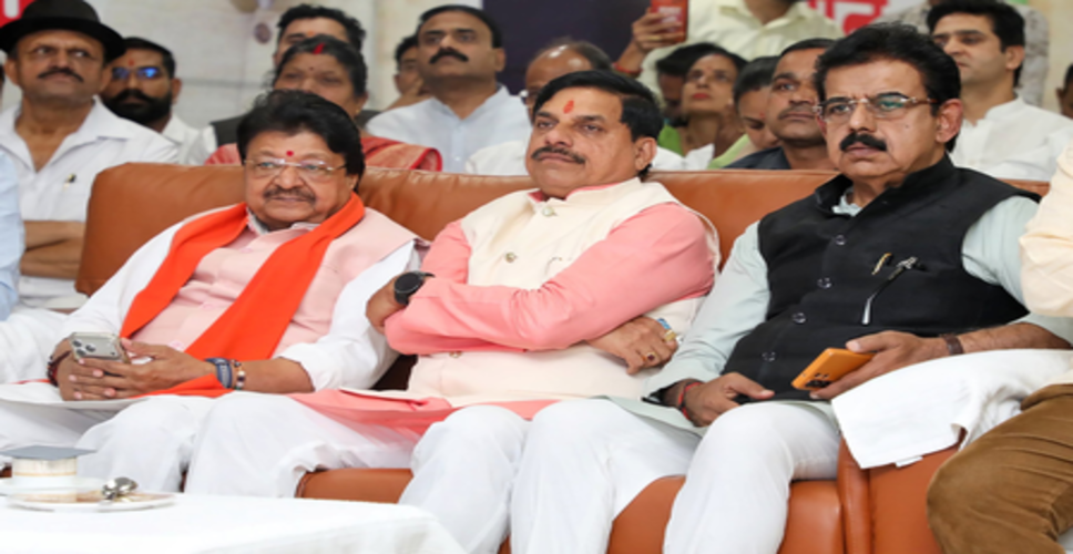 राज्यसभा चुनाव : मध्&zwj;य प्रदेश में विजयवर्गीय का बड़ा संकेत, 'तीसरा उम्मीदवार उतरा तो उसकी जीत भी सुनिश्चित करेंगे'