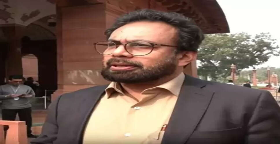 संचार साथी ऐप को लेकर विपक्ष ने सरकार को घेरा, लगाया जासूसी का आरोप